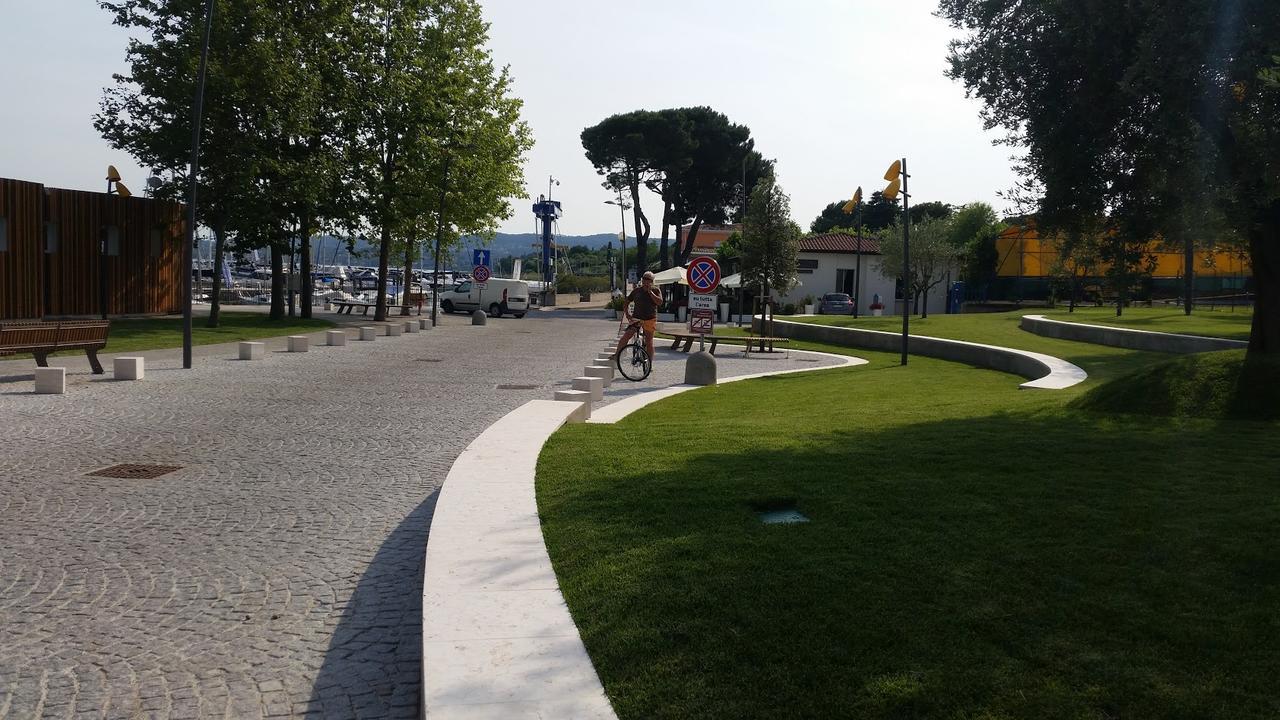 Graziosa Al Porto Villa Moniga del Garda Exteriör bild