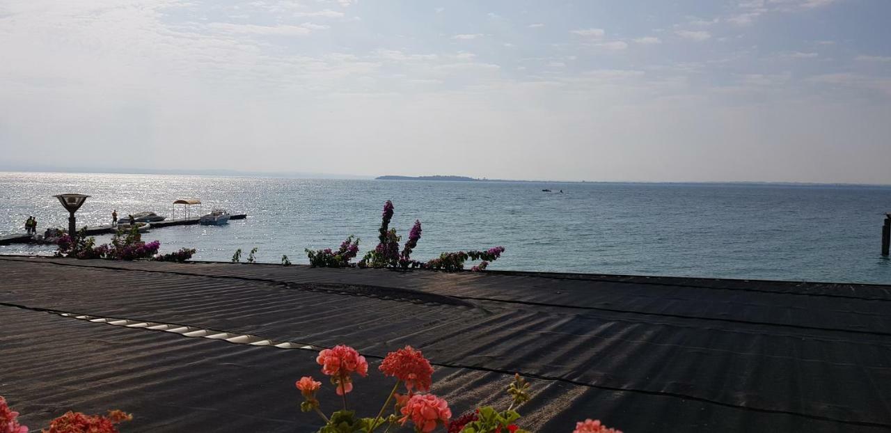 Graziosa Al Porto Villa Moniga del Garda Exteriör bild